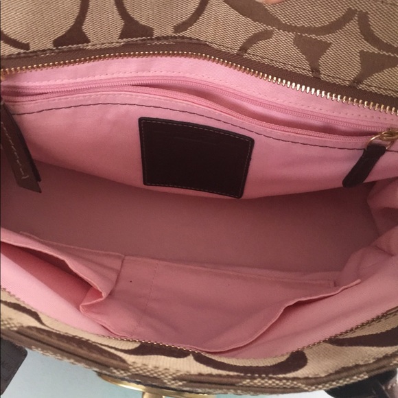 Coach🌷Purse Sz Med Tan/Brown - Picture 3 of 8